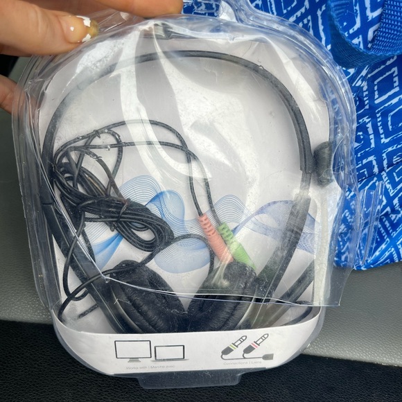 Stereo headset with microphone - Picture 7 of 8